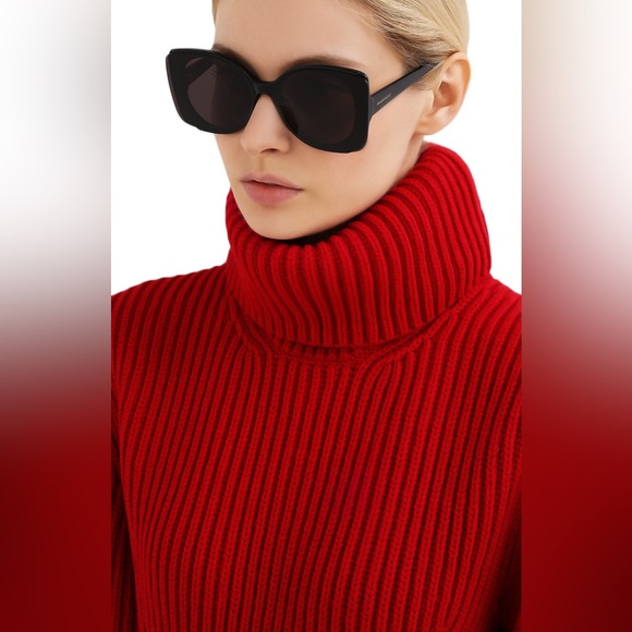 ALEXANDER MCQUEEN AM0250S 001 butterfly sunglass black frame grey smoke lenses. - Picture 4 of 15